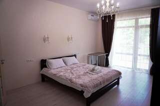 Мини-отель ARKADIYA HOUSE Одесса Двухместный номер с 1 кроватью и балконом-11